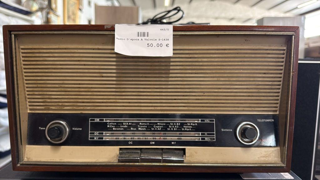 Radio D'epoca A Valvole Usata 443/U