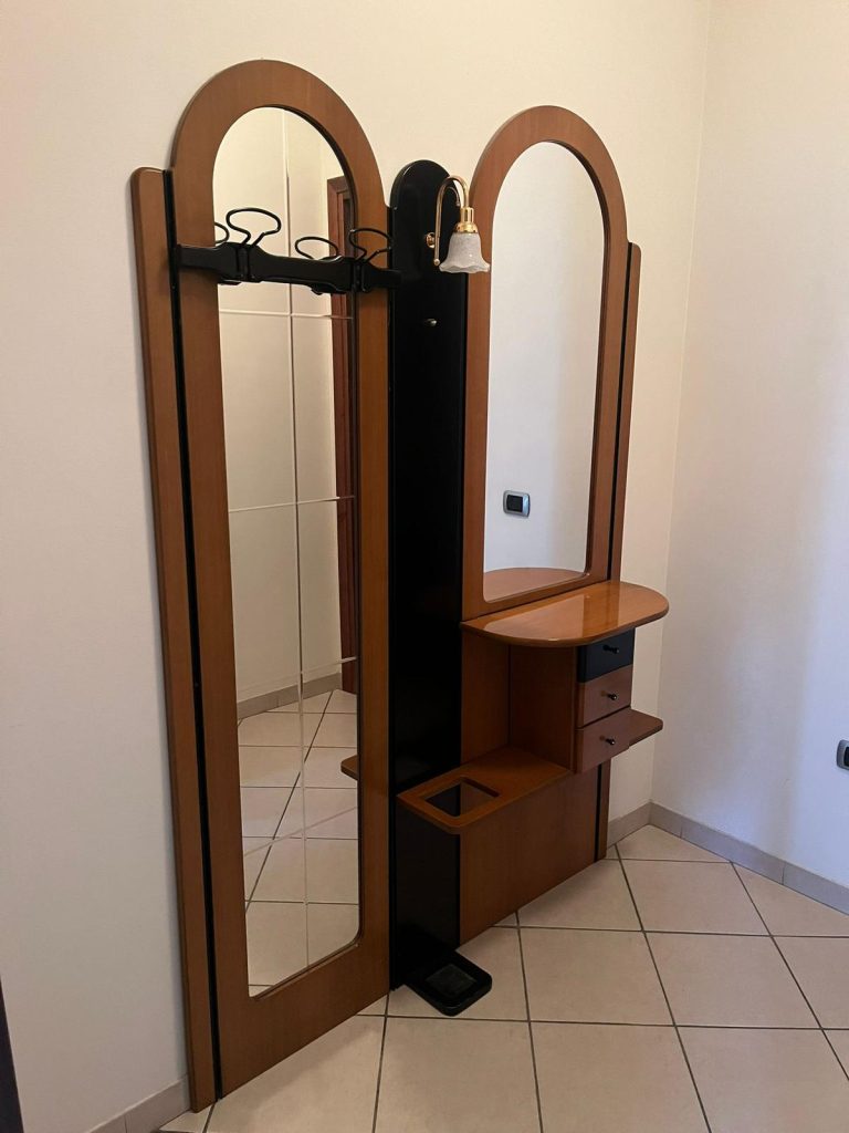 Mobile Entrata Usata 662