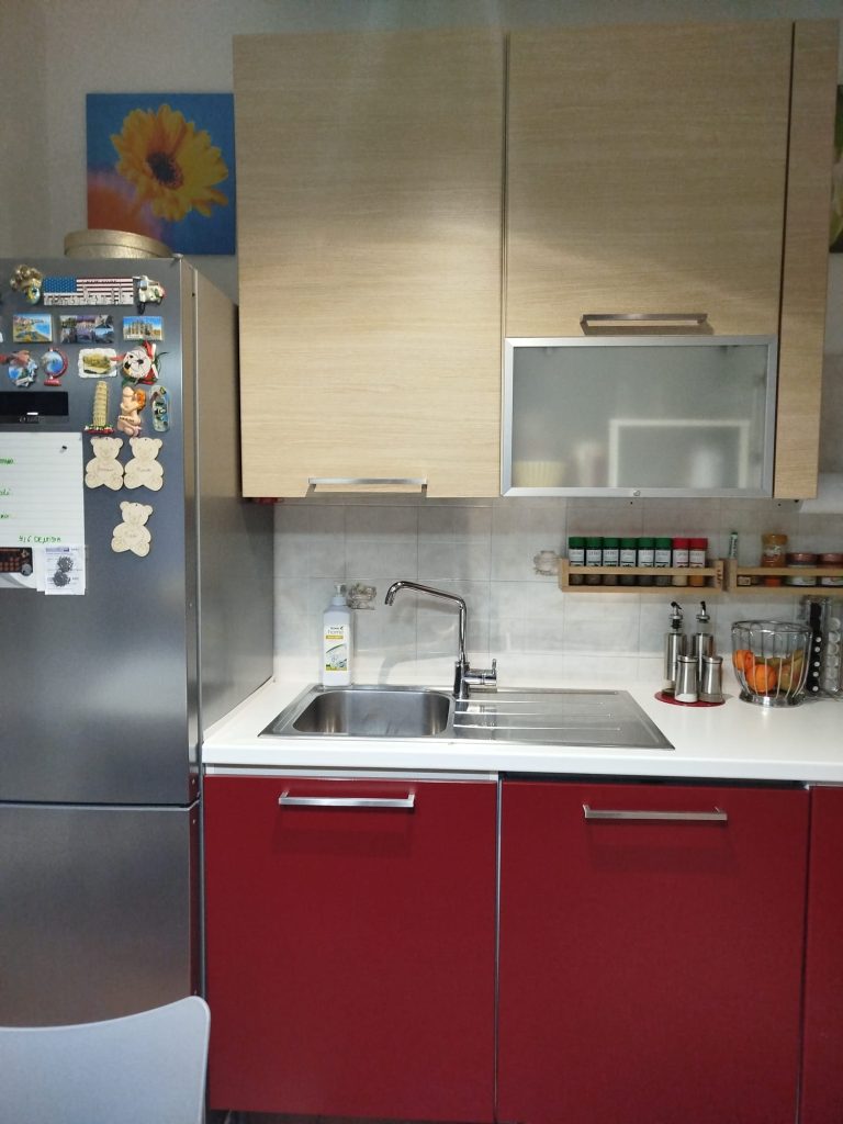 Cucina Con Forno, Piano Cottura, Cappa E Lavello Usata 654