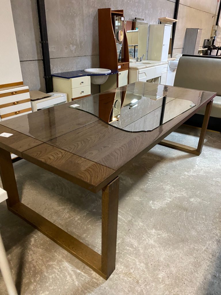 Tavolo Moderno In Legno Usato 490