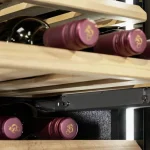 CASO WineDeluxe W17 Cantinetta vino di design, fino a 17 bottiglie, 1 zona temperatura – Caso Design G-119 ( con difetto estetico )