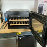 CASO WineDeluxe W17 Cantinetta vino di design, fino a 17 bottiglie, 1 zona temperatura – Caso Design G-119 ( con difetto estetico )