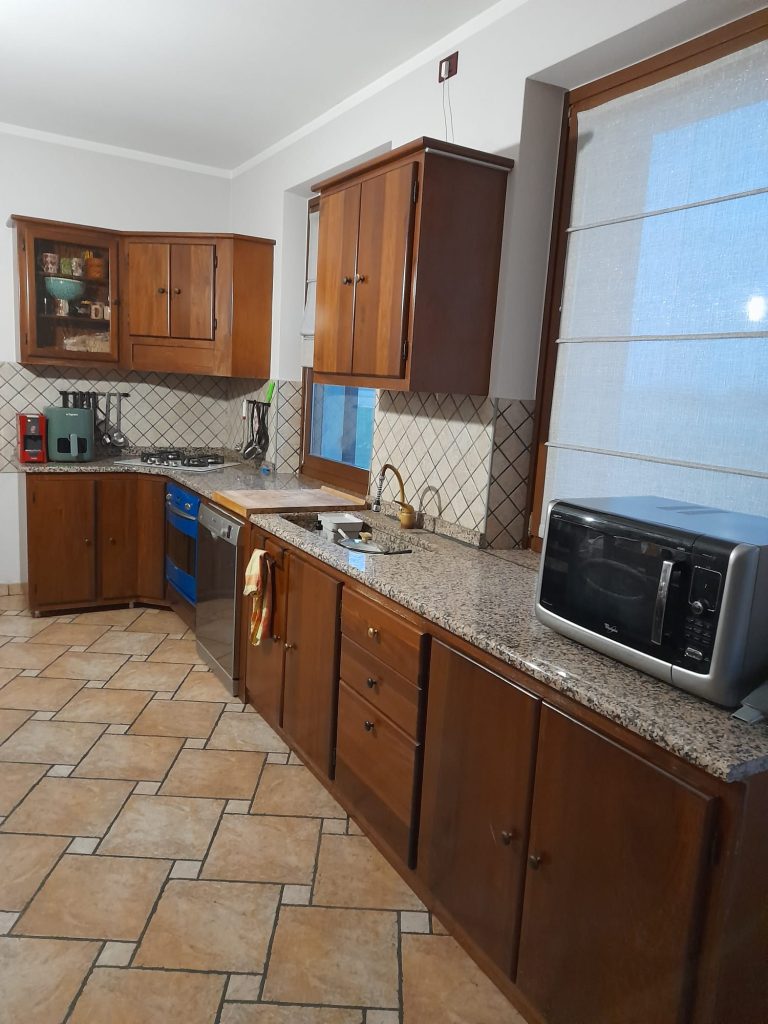 Cucina Completa Di Forno, Lavastoviglie, Piano cottura usata  senza top  670