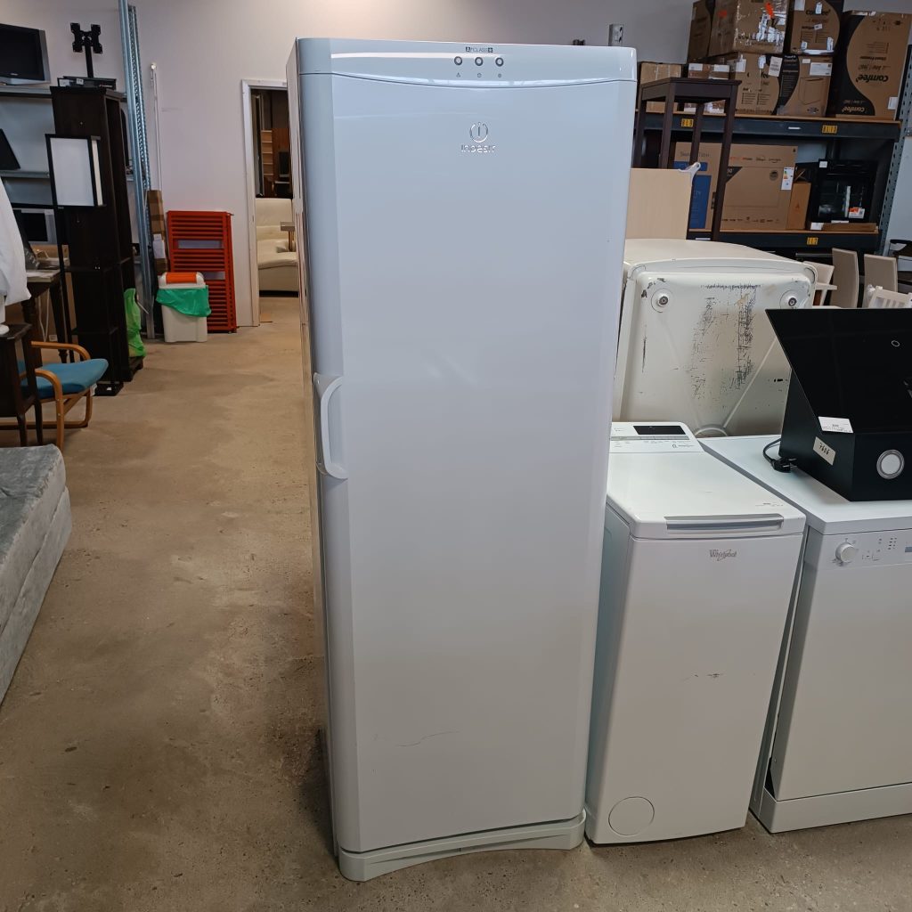 Congelatore verticale Indesit USATO 3175/U