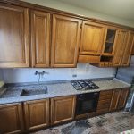 Mobile Cucina SENZA top Completa di cappa, piano cottura, forno e frigorifero Usata 686