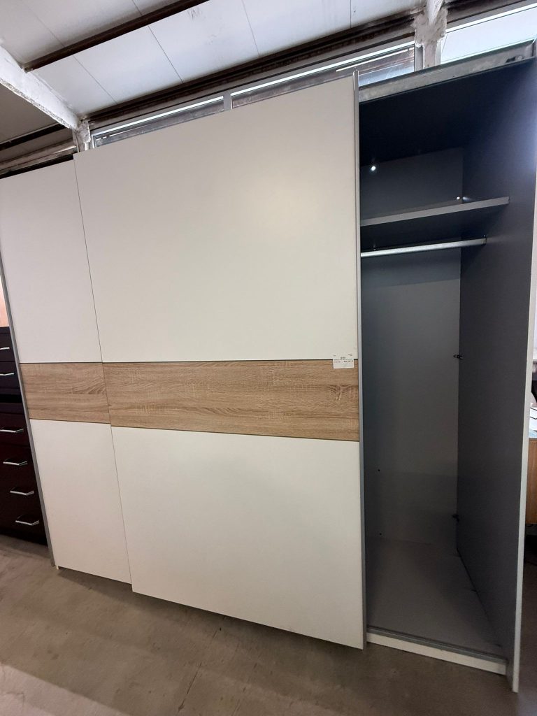 Armadio A Due Ante Scorrevole Usato 3343