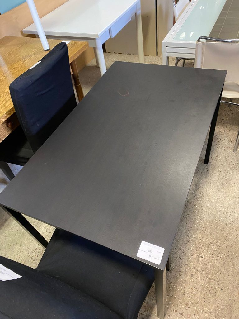 Tavolo rettangolare nero USATO 623/U