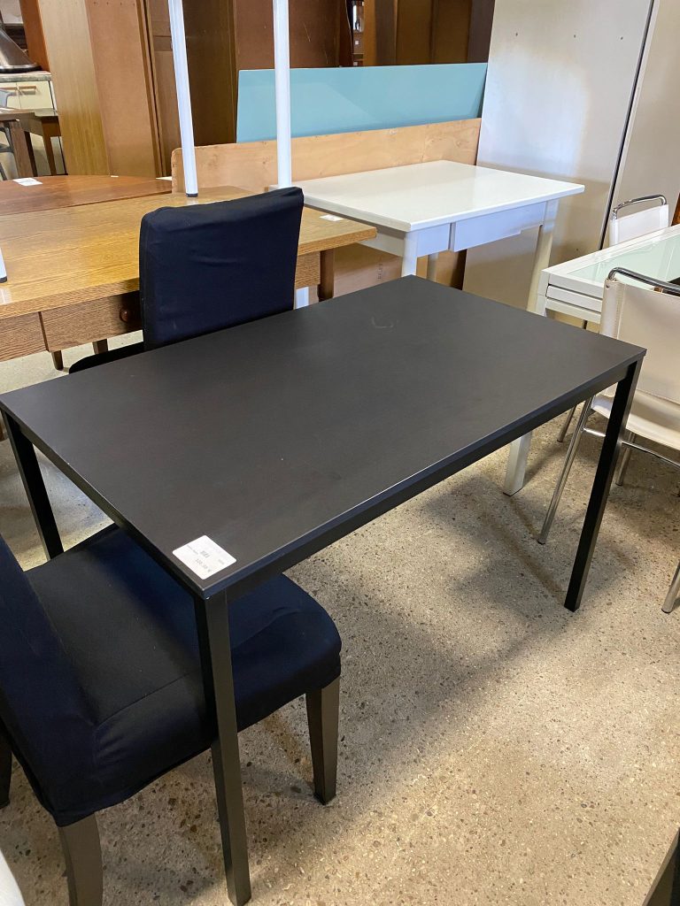 Tavolo rettangolare nero USATO 623/U