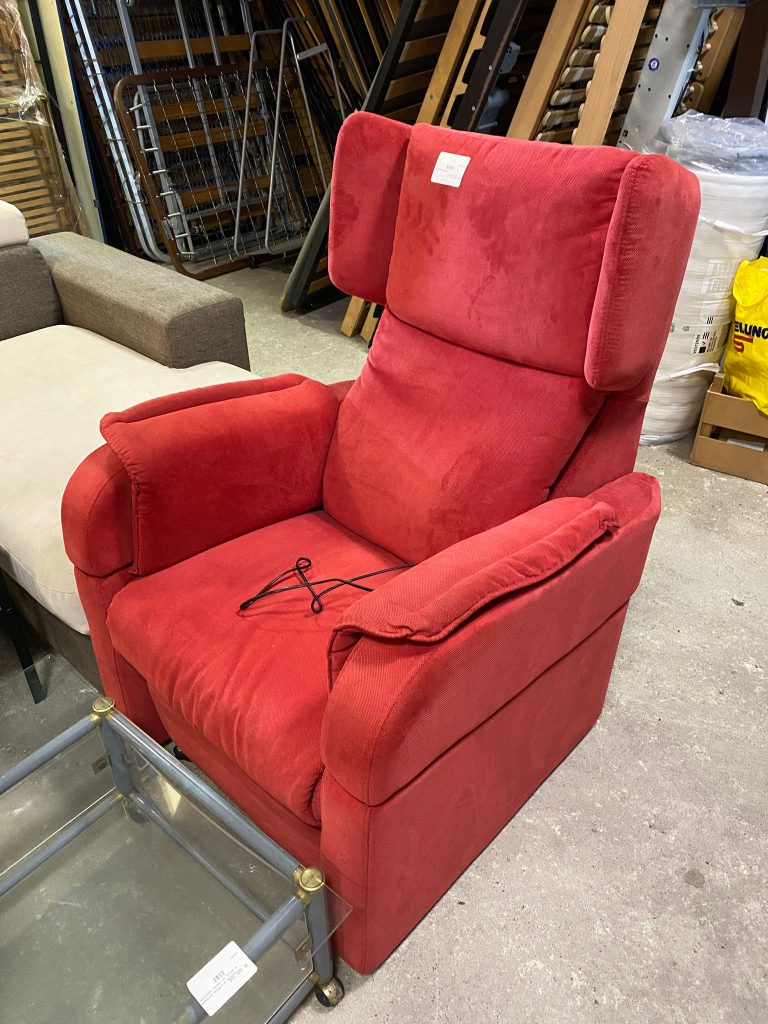 Poltrona Rossa USATA 3051/U