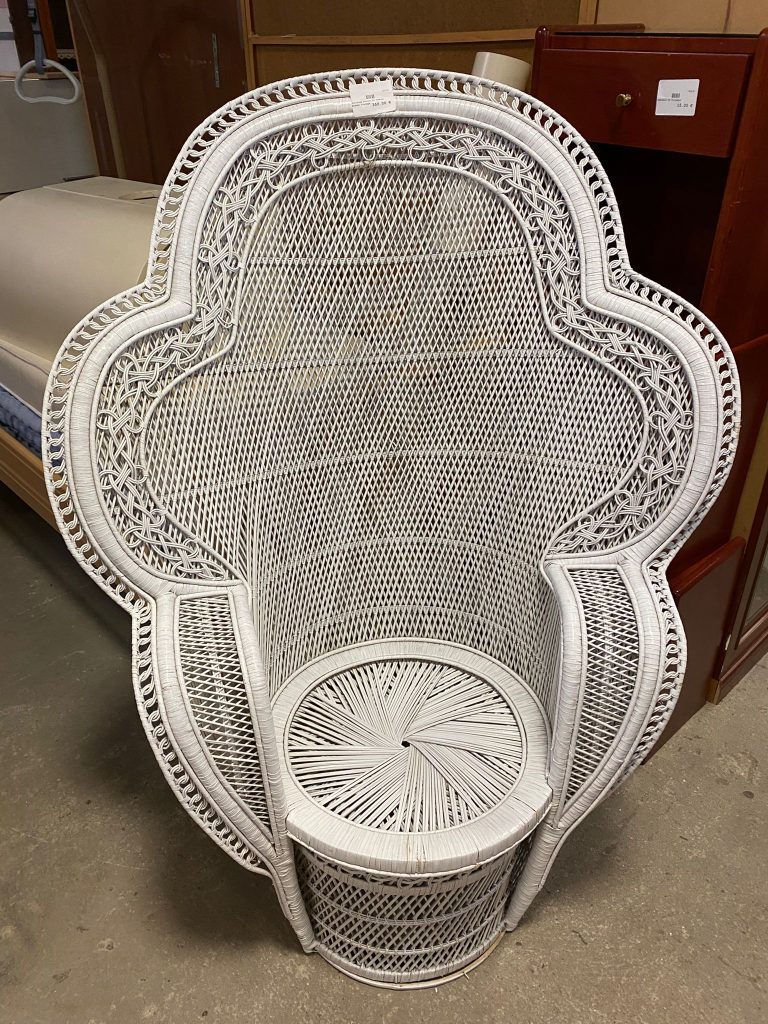 Poltrona Pavone In Vimini Bianco Vintage USATA 667/U