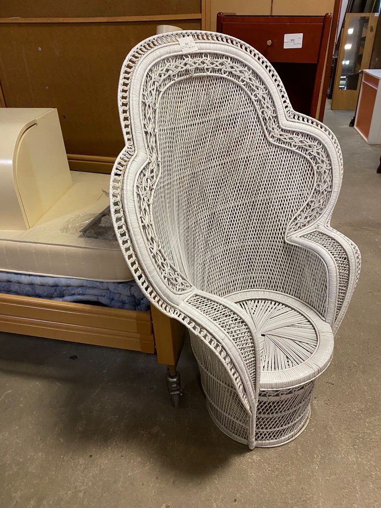 Poltrona Pavone In Vimini Bianco Vintage USATA 667/U