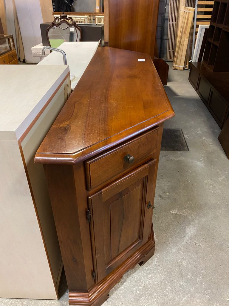 Credenza Con 4 Ante E 4 Cassetti Usata 709