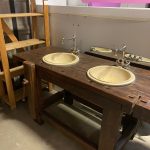Banco In Massello Con Doppio Lavabo E Rubinetteria Usato 426