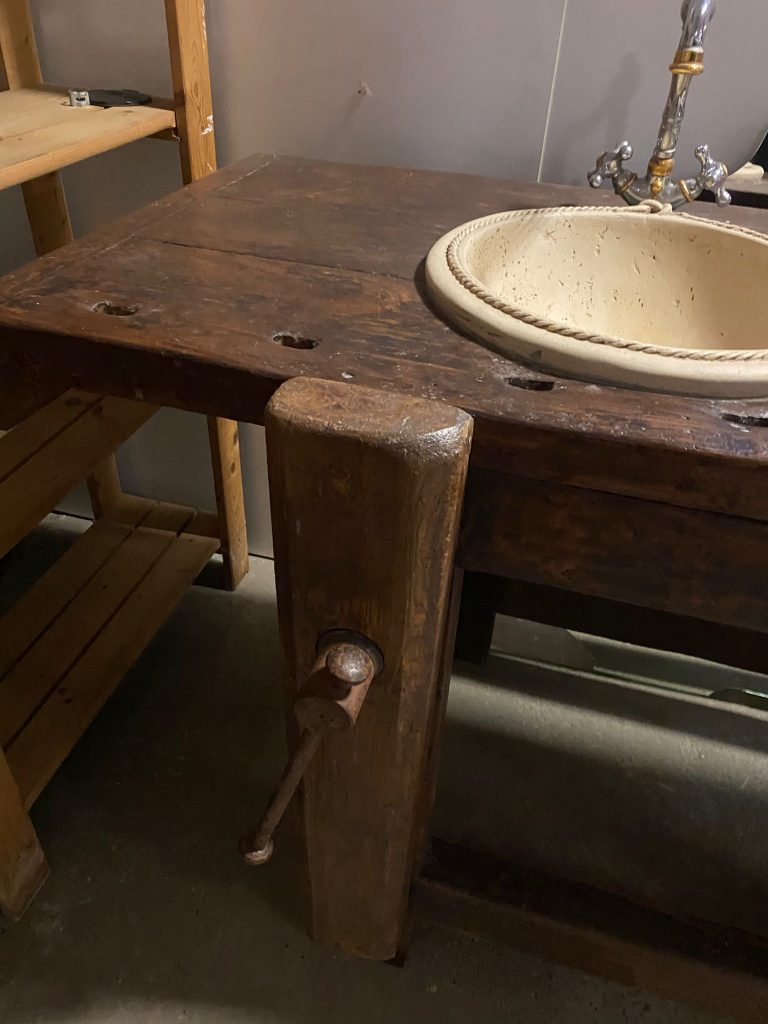 Banco In Massello Con Doppio Lavabo E Rubinetteria Usato 426