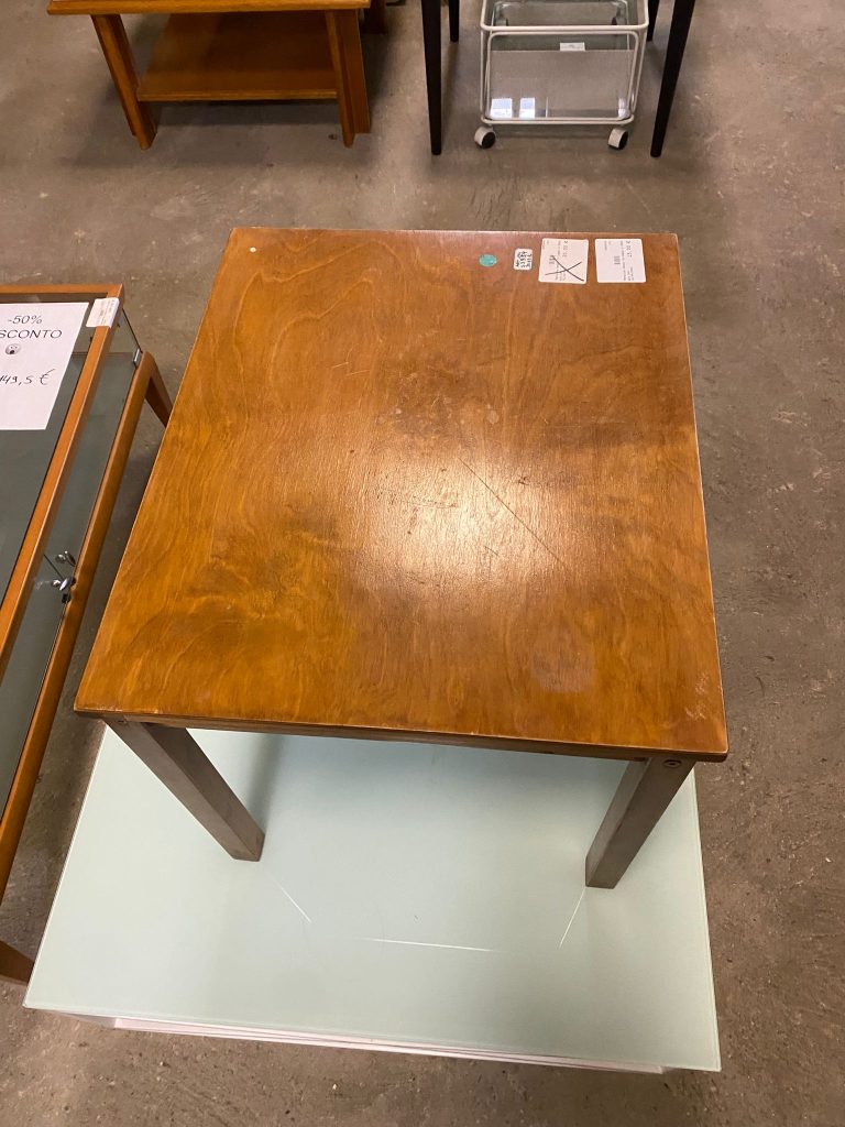 Tavolino In Legno Usato 171