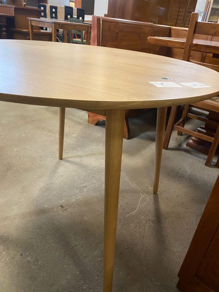 Tavolo Tondo Effetto Legno Chiaro Usato 4