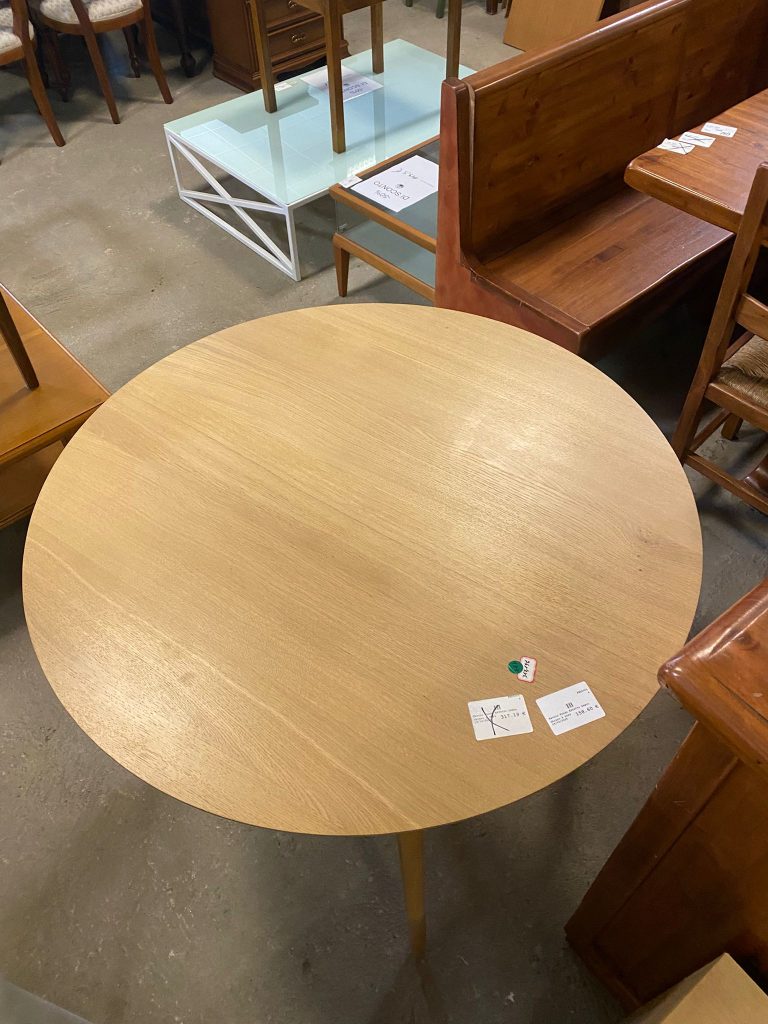 Tavolo Tondo Effetto Legno Chiaro Usato 4