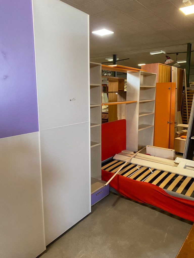 Cameretta Armadio 2 Ante Scorrevoli, Letto piazza e mezzo + libreria con scrivania 48