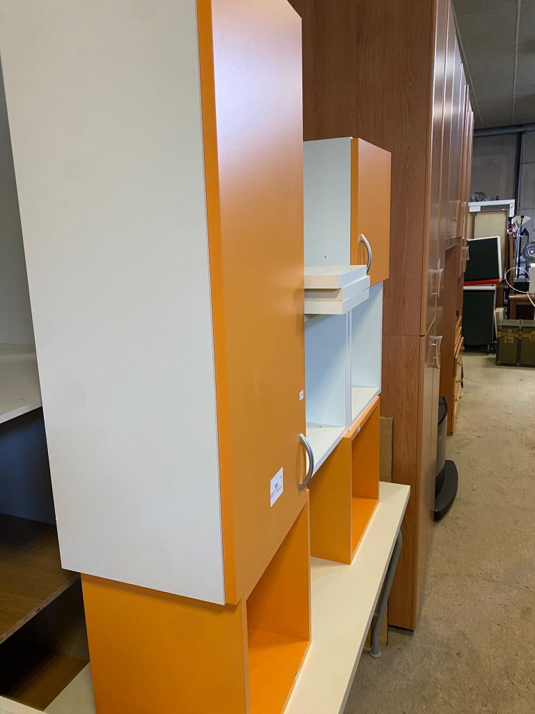 Scrivania Con Pensili E Libreria USATA 662/U
