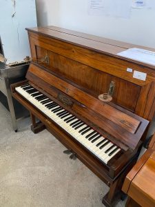 Piano Forte Association Le Clavier Marseille NUOVO DA ESPOSIZIONE 106/N