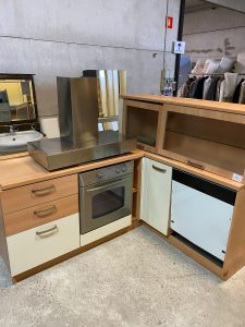 Cucina Angolare Completa di Elettrodomestici Usata 3526/u