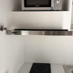 Cucina monoblocco Fold Evolution struttura e ante a libro bianco