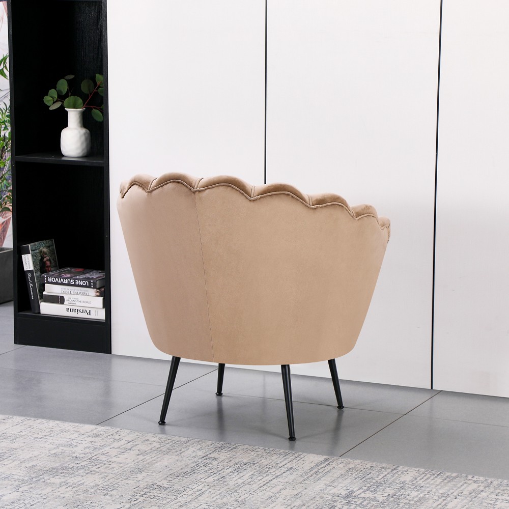 Poltrona a conchiglia Orel in velluto UF910-1 beige e gambe nero