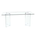 Tavolo Nespolo in vetro temperato 10 mm con gambe triangolari 160x90x75 H cm.