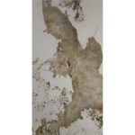 Tavolo fisso Velika con piano in ceramica effetto marmo bianco lucido e gambe in metallo effetto intrecciato