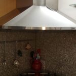 Cucina Usata completa di : piano cottura, forno da incasso , forno microonde , cappa , frigo americano Samsung + tavolo e 4 sedie 762 (senza top)