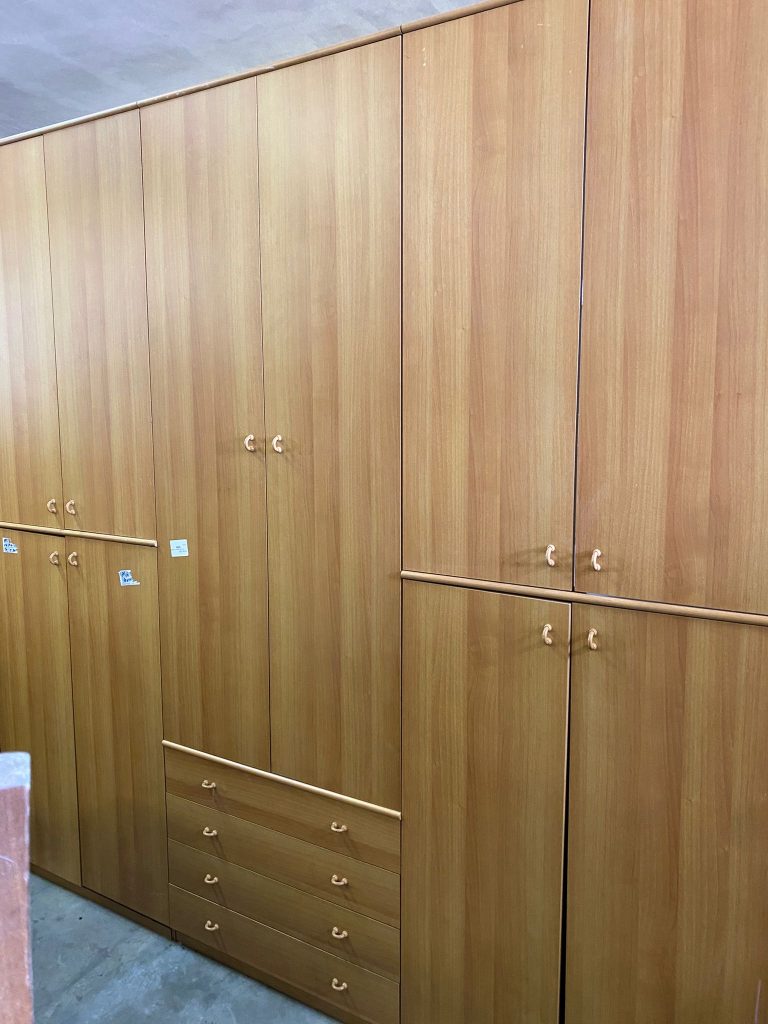 Armadio In Legno Massiccio USATO 1134/U