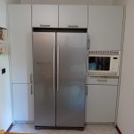 Cucina Usata completa di : piano cottura, forno da incasso , forno microonde , cappa , frigo americano Samsung + tavolo e 4 sedie 762 (senza top)