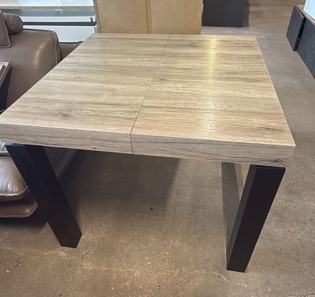 Tavolo In Legno Henry Usato 790