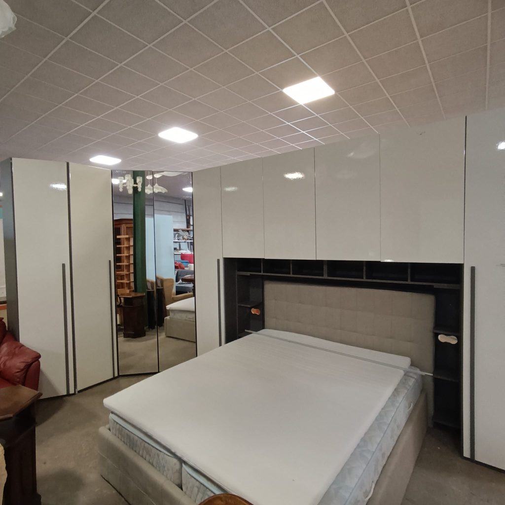 Camera: Armadio A Ponte 6 Ante, Letto Completo USATA 3612/U