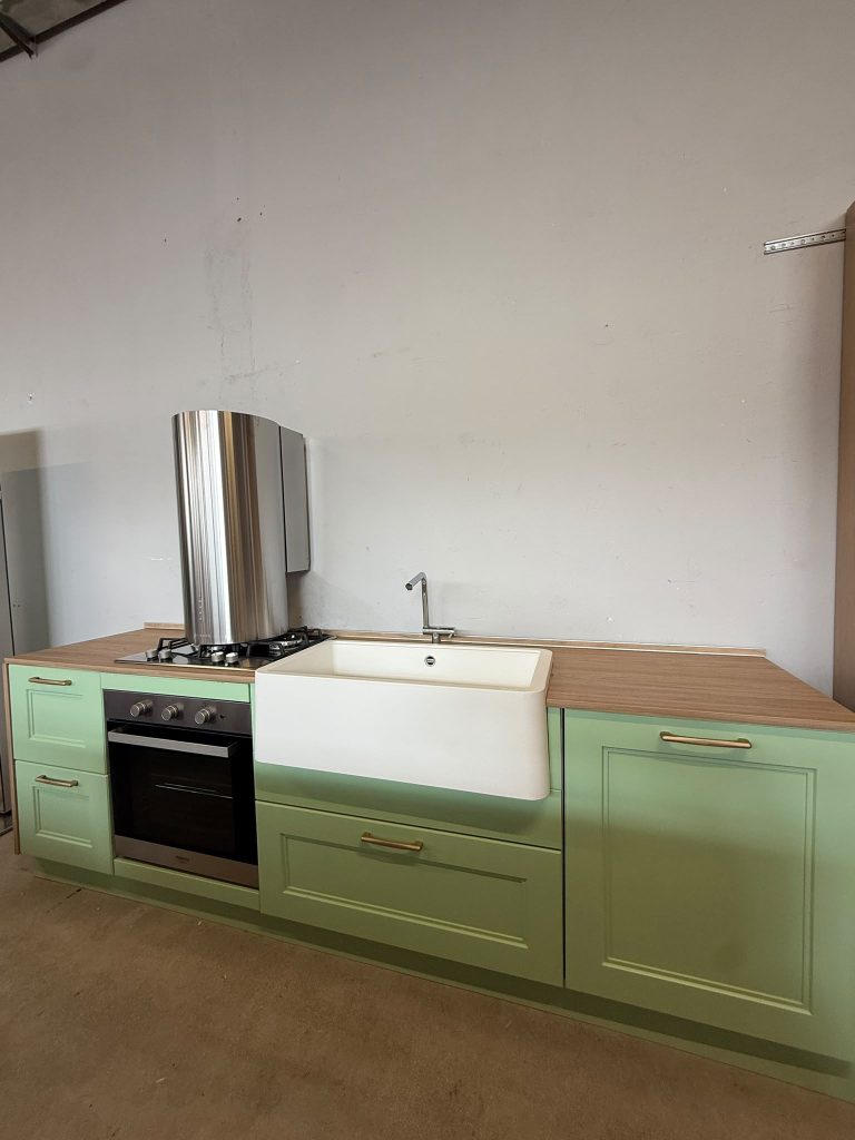 Mobile Cucina Solo Base Con Elettrodomestici: Piano cottura, forno, cappa lavastoviglie e lavello 862