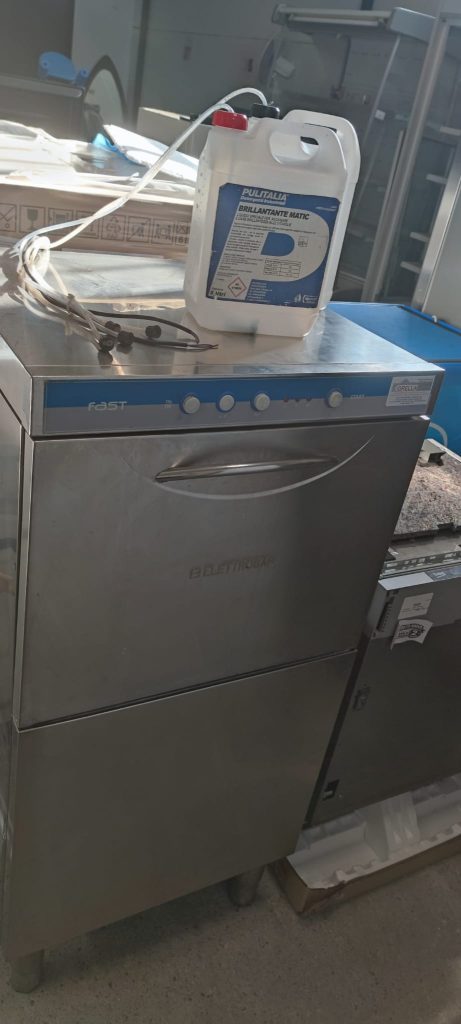 Lavastoviglie Professionale Per Ristorazione Usata 3800/U