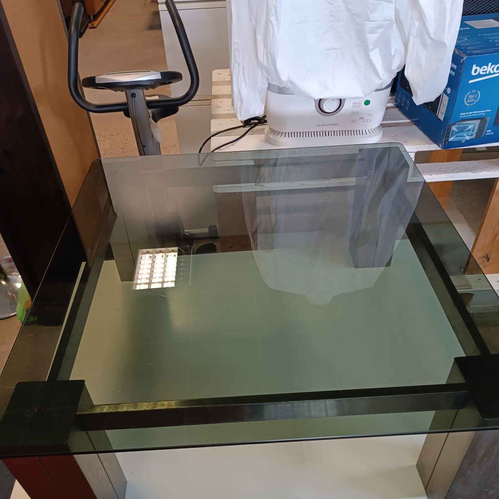 Tavolino In Vetro Usato 4114/U