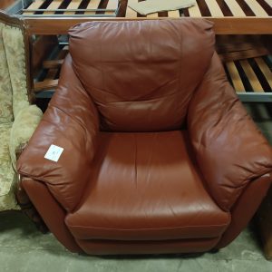 Poltrona In Pelle Usata 898