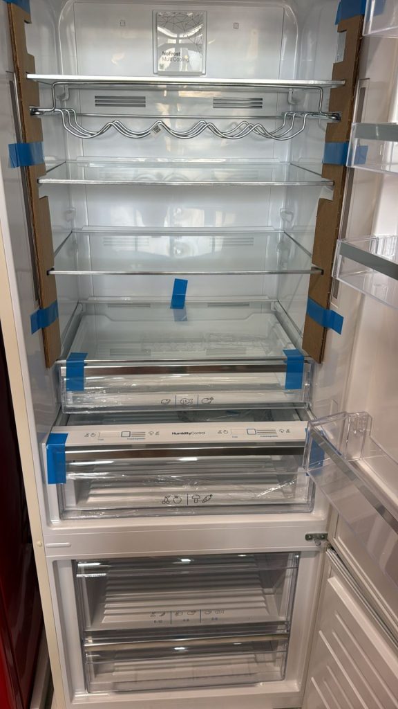Opera Italiana Frigo Combinato Mod: Ofrm70c Nuovo 76/N