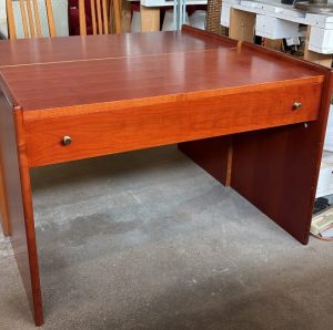 Scrivania In Legno Con Cassetto Usato 4529/U