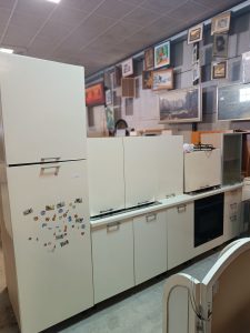 Mobile cucina completa di: lavello, piano cottura 4 fuochi e forno USATA 876