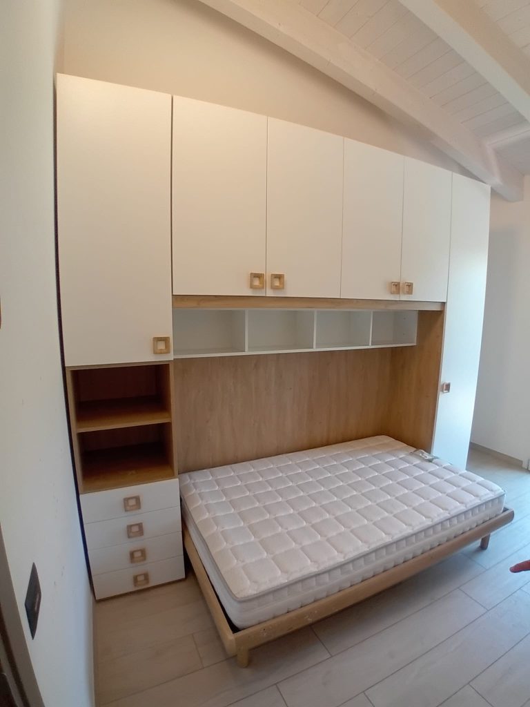 Camera Da Letto A Ponte Completa In Rovere Usata 939