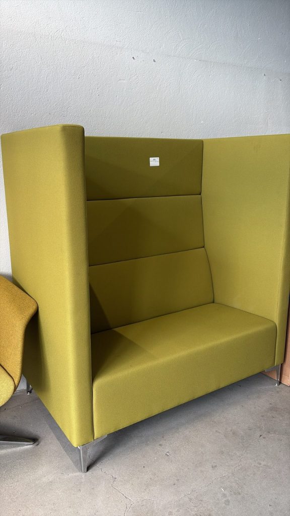 Divano Fonoassorbente A Schienale Alto COD: 4531/U
