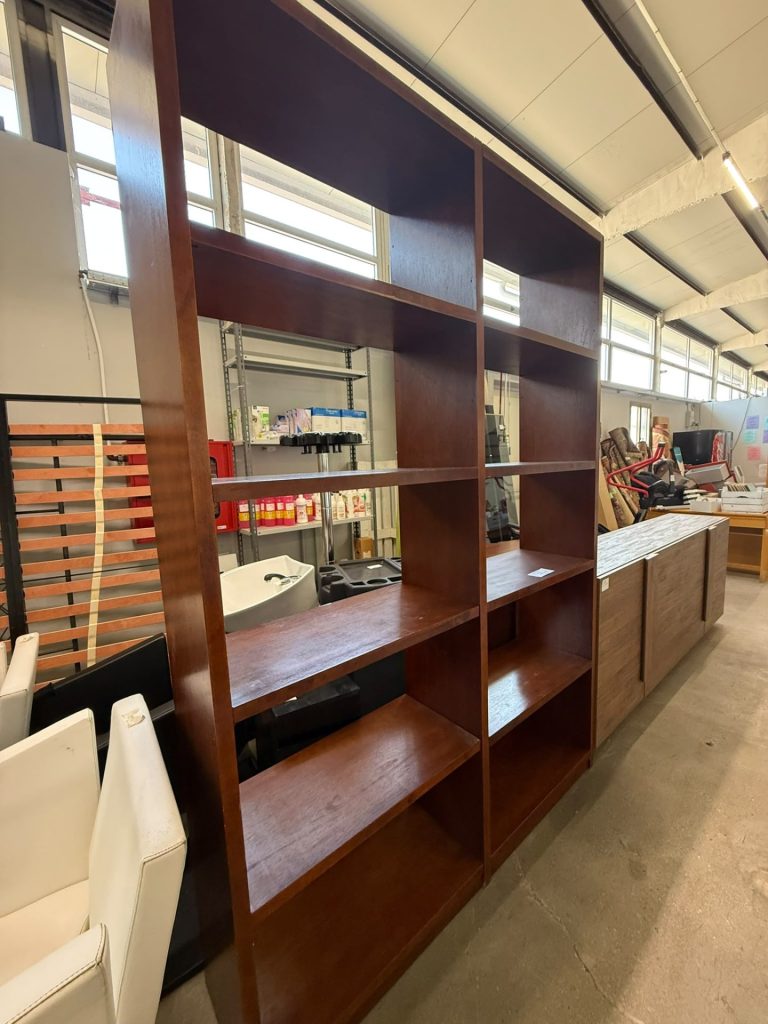 Libreria Usata 900