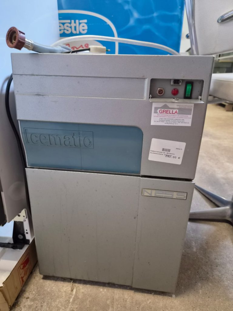 Fabbricatore Di Ghiaccio Professionale Icematic Usato 3894/U