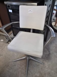 Poltrona Bianca Usata 834