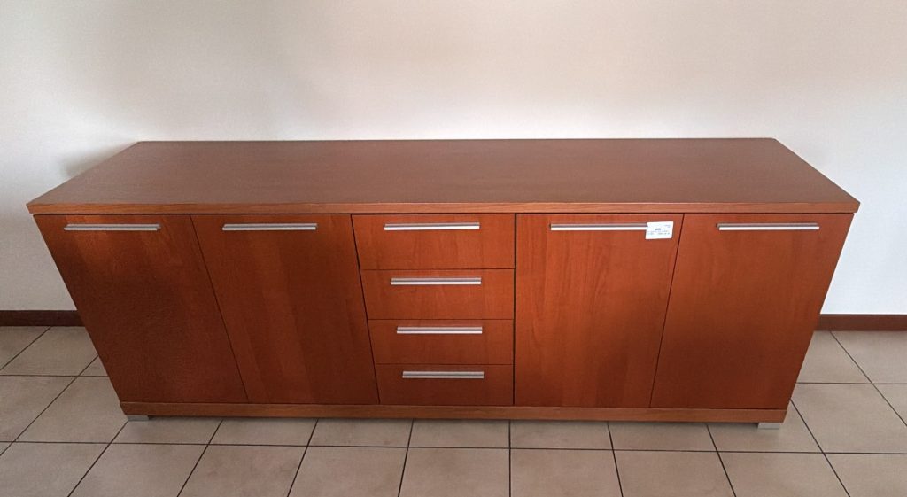 Madia Bassa Da Sala In Legno Con 5 Ante Usato 950