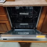 Mobile cucina in legno completa di elettrodomestici: piano cottura, forno, lavastoviglie, cappa e frigo da incasso USATA 4652/U