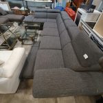 Divano letto angolare con penisola Poltrone Sofà in tessuto grigio 1008