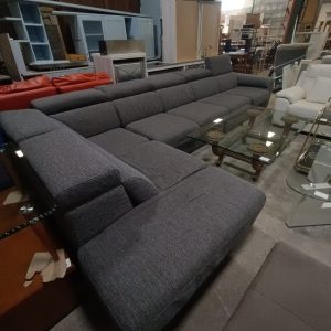 Divano letto angolare con penisola Poltrone Sofà in tessuto grigio 1008